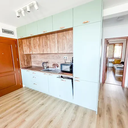 Queen's Lounge Balcsik