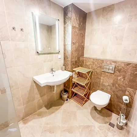 Queen's Lounge Apartment Baltschik